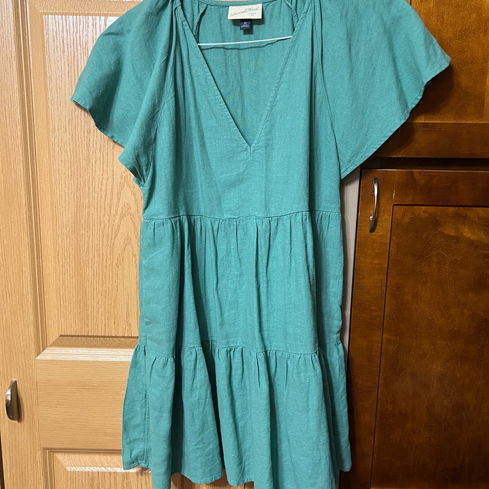 Universal Thread Green V-Neck Dress